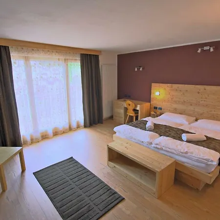 Arnica Mountain Hotel