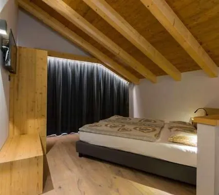 Arnica Mountain 3* Soraga